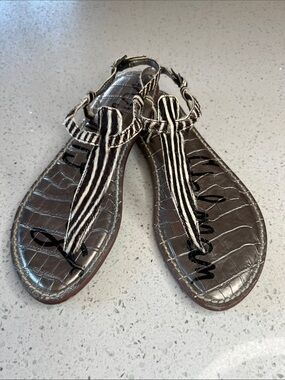 Sam Edelman Women's Black Croc-Embossed T-Strap Sandals with Zebra Print